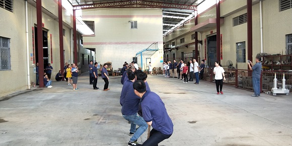 立式注塑機生產(chǎn)廠家